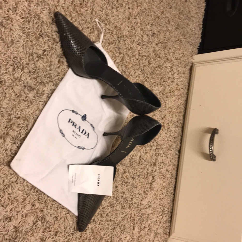 Heels - Picture 7 of 7